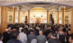 Mevlid-i Şerif’te Şehit Ve Gaziler İçin Eller Semaya Kalktı