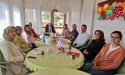 Koruyucu Aile ve Evlat Edinme Hizmeti Görüşüldü