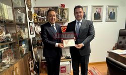 Başkan Dere, MHP Genel Başkan Başdanışmanı Ersoy’u Sungurlu’ya Davet Etti