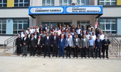 Vali Çalgan, Kargı Cumhuriyet İlkokulu'nu İnceledi