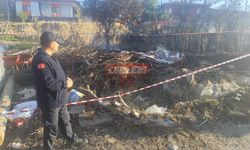 Bahçesindeki Otları Yakarken Canından Oldu