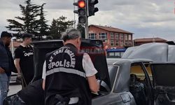 Hem Sigarayı Hem Kendini Yaktı