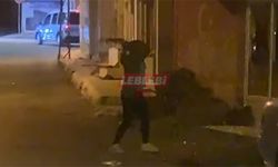 Öfkeli Kadın Simitçinin Camını Çerçevesini Kırdı