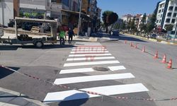 Yol Çizgileri Yenileniyor