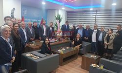 İstanbul’daki Mecitözülüler, Kahvaltının Ardından Başkan Otlu’yu Ziyaret Etti