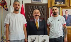 Başkan İsbir, “Gençlerin Yanında Olmaya Devam Edeceğiz”