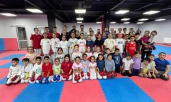 Minik Sporcuları Ziyaret Edip Sohbet Ettiler