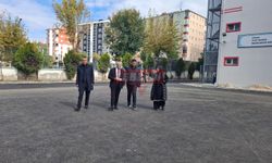 Çağlar Asfaltlanan Okul Bahçesini İnceledi