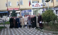 Başkan Ünlü’den Kadınlara Jest