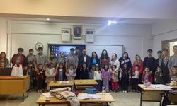 Minik Eller Tohumları Toprakla Buluşturdu