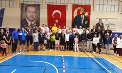 29 Ekim Kaymakamlık Kupası Voleybol Turnuvası Tamamlandı