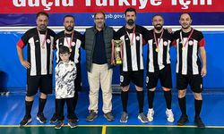 Ayak Tenisi’nde Aile ve Sosyal Hizmetler Şampiyon