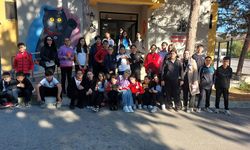 Öğrenciler Minik Dostlarıyla Zaman Geçirdi