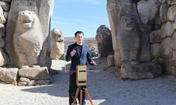 Dedesinin İcadı Temassız Müzik Aletini Çorum’da Tanıttı