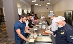 Üniversitede Yemek Bursu Başvuruları Başladı