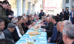 “Yiyin Efendiler Yiyin”