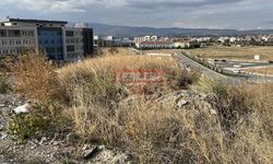 Diş Hastanesine Giden Yol Tehlike Saçıyor!