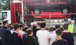Mecitözü'nde Emniyet Kemeri Simülasyon Aracıyla Eğitim Yapıldı