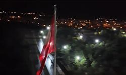 Çorum Belediyesi’nden Gece Yarısı Bayrak Operasyonu