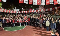 CHP’nin Açık Hava Konserinde “Cumhuriyet”e Yakışır Coşku