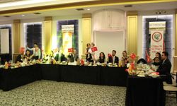 Eczacılar İlki Düzenlenen Baloda Cumhuriyet Coşkusu Yaşadı