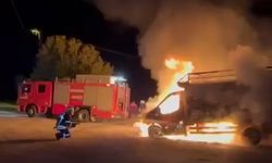 Alev Topuna Dönen Kamyonet Korkuttu