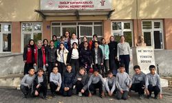 Öğrencilerden Sosyal Hizmete Ziyaret