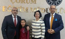 Cumhuriyet Konulu Resim Yarışmasının Birincisi Bahçelievler İlkokulu’ndan