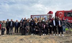 Ünlü, Toprağa Hayat Geleceğe Umut Olmaya Çağırdı