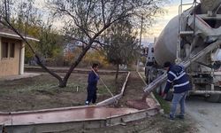 Osmancık Belediyesi Kuran Kursu Çevresine Kaldırım Yaptı