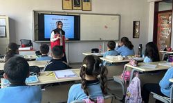 Çocuklara Hakları Anlatıldı