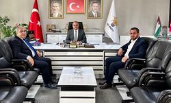 Başkan Ünlü, AKP İl Başkanı Alar’a İlçedeki Hizmetleri Anlattı