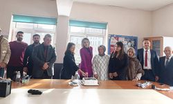 Kaymakam Nayman’dan Öğretmenlere Pasta İkramı