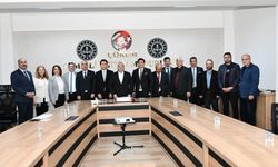 Milli Eğitim’de Öğretmenler Günü Pasta İle Kutlandı