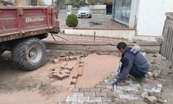 Kilit Taşı Yollar Tamir Edildi