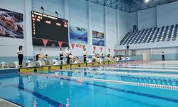 Gençler Kız-Erkek Yüzme Müsabakaları Başladı