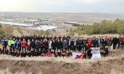 Şehitler İçin Fidanlar Toprakla Buluşturuldu