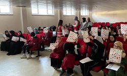 Öğrencilere Kızılay Gönüllüsü Olmayı Anlattılar