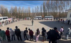 Alaca’da Öğlenciler Egzersiz Yaparak Öğrendi