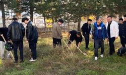 İnönü Anadolu Lisesi’nde Fidanlar Toprakla Buluştu