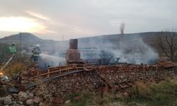 Tandırdan Sıçrayan Alevler Çatıyı Yaktı