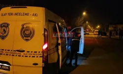 Sokak Ortasında Bıçaklı Kavga! 17 Yaşındaki Genç Hastanelik Oldu