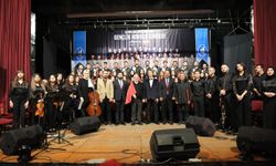 Çorum Belediyesi Gençlik Korosu İlk Kez Sahne Aldı