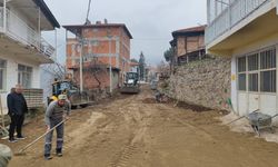 Oğuzlar’da Yollar Kilit Taşı İle Döşeniyor