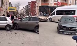 Kazada Savrulan Otomobil 2 Aracı Daha Biçti