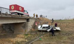 Otomobil Köprüden Uçtu: 1 Yaralı