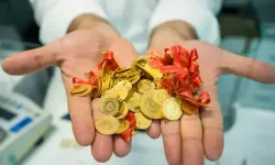 Altın Önce Fırladı Ardından Düşüşe Geçti