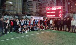 Yurtlig Erkek Futbol Turnuvasının Birincisi Kerebi Gazi Yurdu