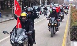 Motosiklet Tekerleri Gazi Caddesi’nde Türk Bayrağı İçin Döndü