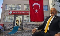 Hain Saldırıya Başkan İsbir, Belediye’yi Bayrakla Donatarak Cevap Verdi